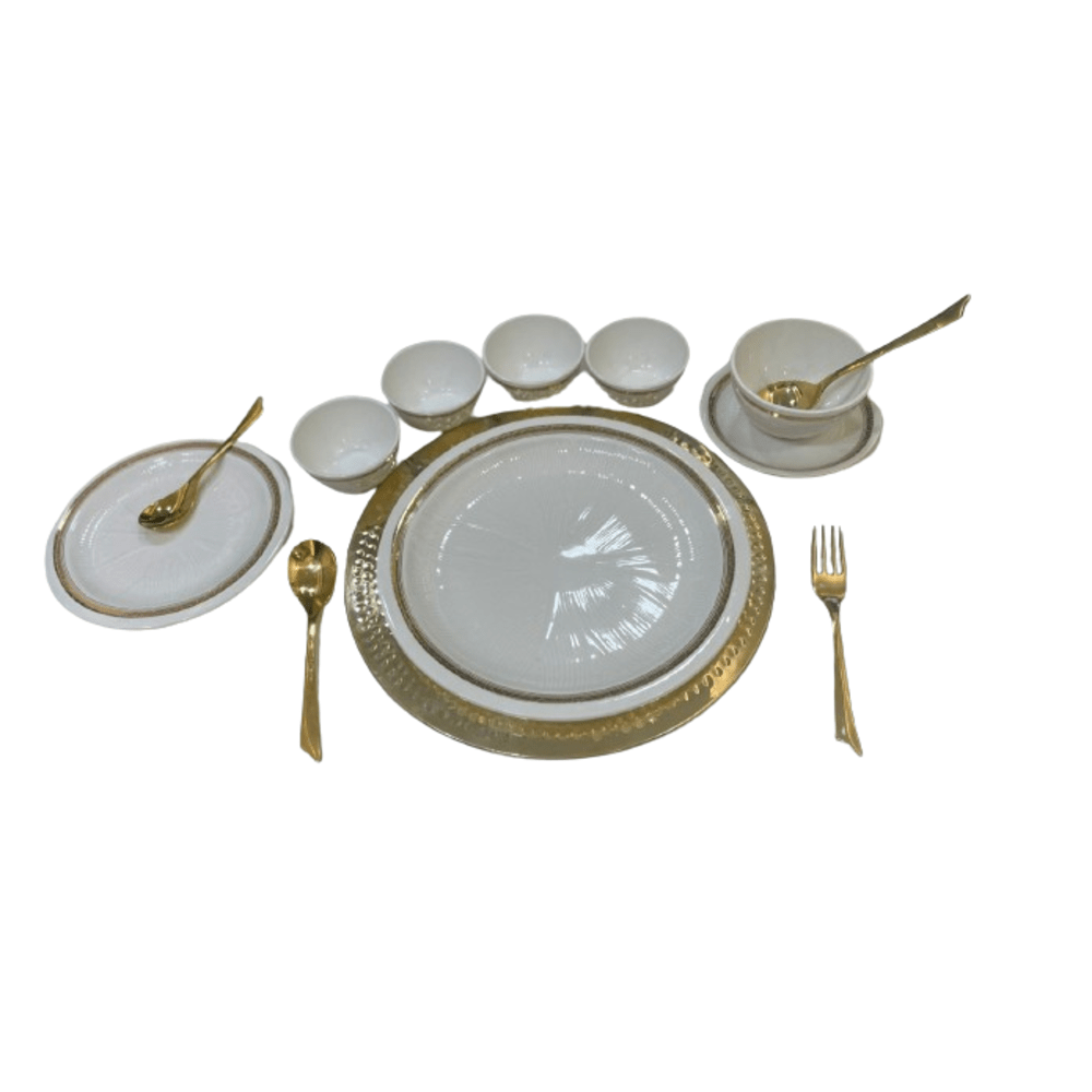 BC GB Dinner Plate Set with Show Plate & G. Cutlery